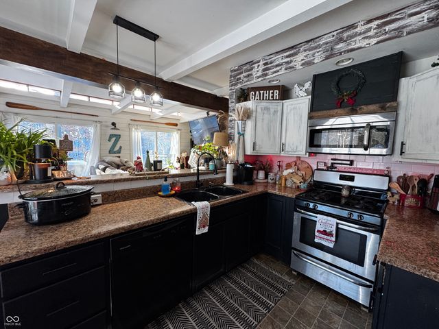 7772 Bellsville Pike, Nashville, IN 47448