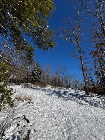 7772 Bellsville Pike, Nashville, IN 47448