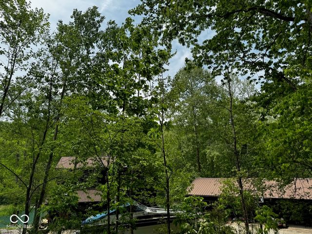 7772 Bellsville Pike, Nashville, IN 47448