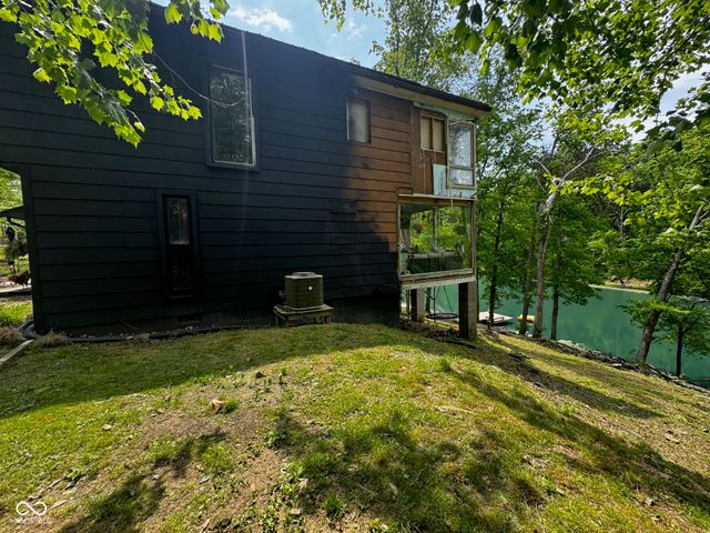 7772 Bellsville Pike, Nashville, IN 47448
