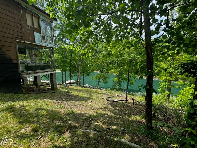 7772 Bellsville Pike, Nashville, IN 47448
