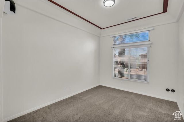 1584 N RAVEN LN, St. George, UT 84770