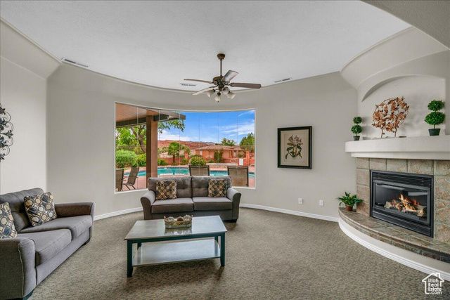 1584 N RAVEN LN, St. George, UT 84770