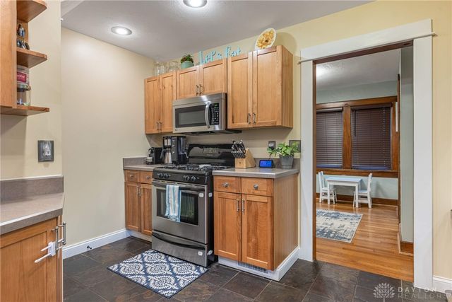 1820 John Glenn Road, Dayton, OH 45420