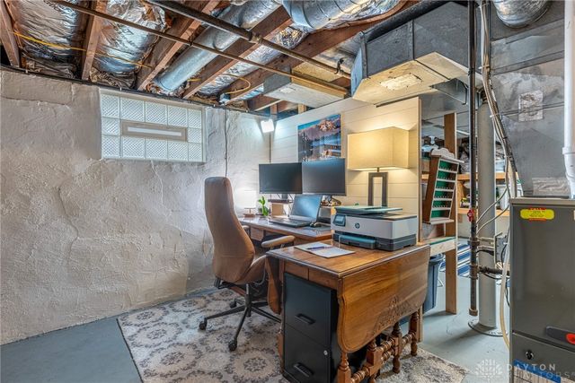 1820 John Glenn Road, Dayton, OH 45420