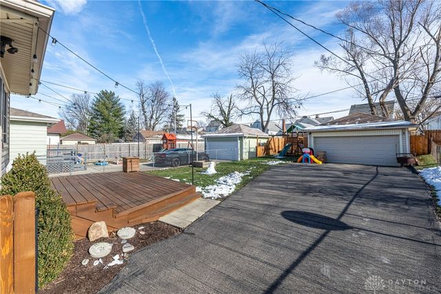 1820 John Glenn Road, Dayton, OH 45420