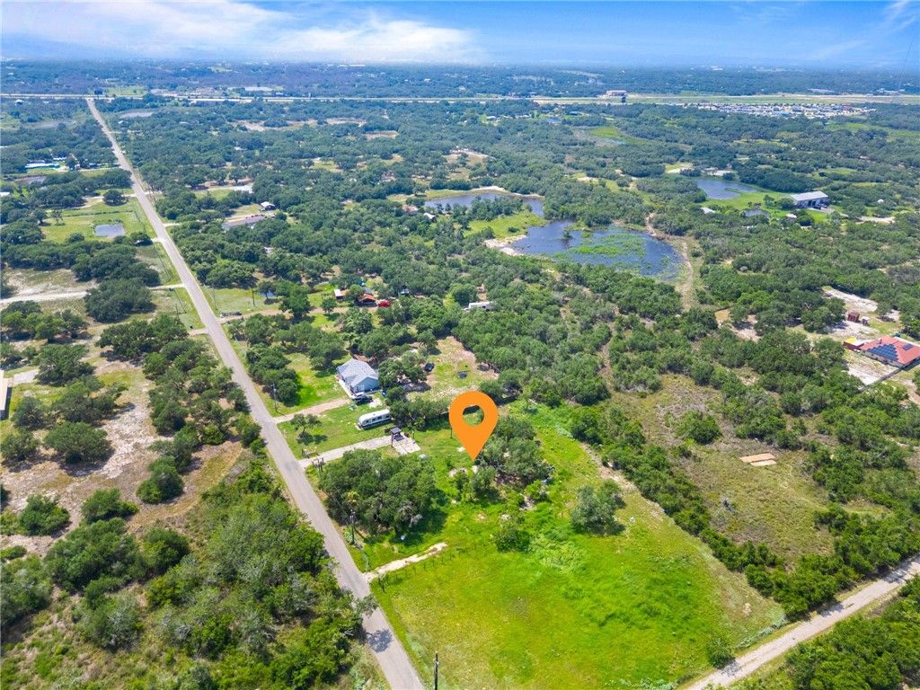 1520 Eighteenth St, Rockport, TX 78382 — exterior
