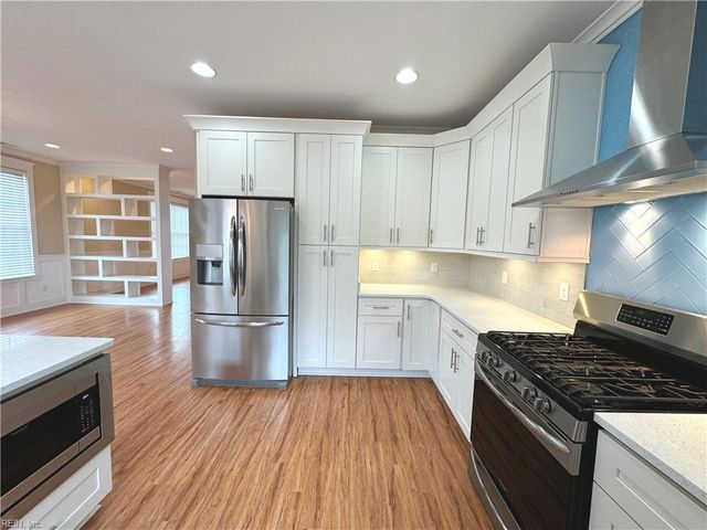 865 W Ocean View AVE, Norfolk, VA 23503