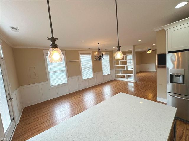 865 W Ocean View AVE, Norfolk, VA 23503