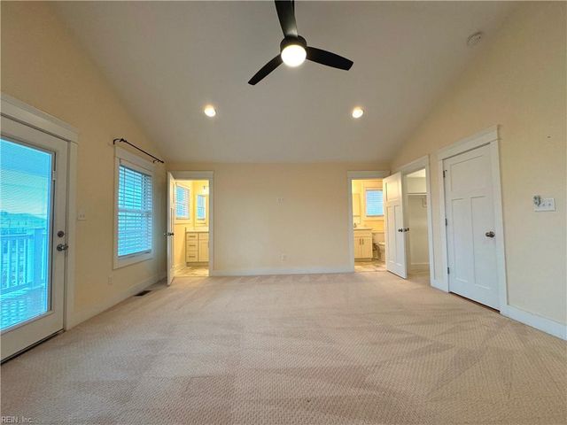 865 W Ocean View AVE, Norfolk, VA 23503