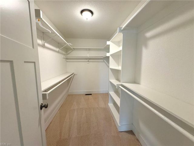 865 W Ocean View AVE, Norfolk, VA 23503