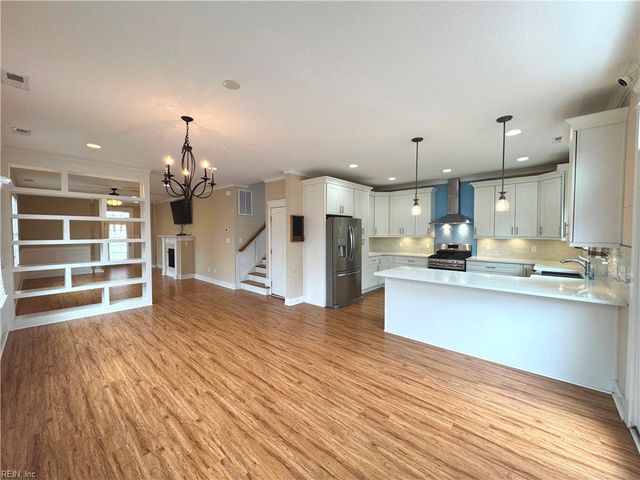 865 W Ocean View AVE, Norfolk, VA 23503