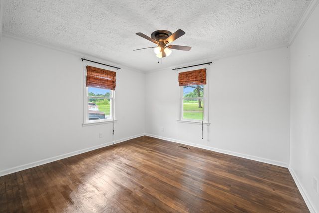 1017 Bell Mill Rd, Pelham, TN 37366