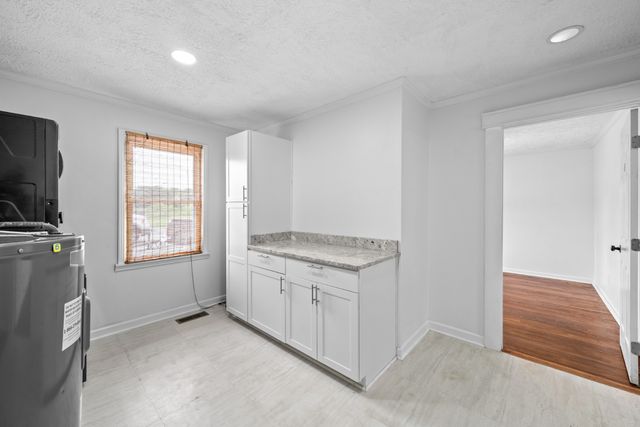 1017 Bell Mill Rd, Pelham, TN 37366