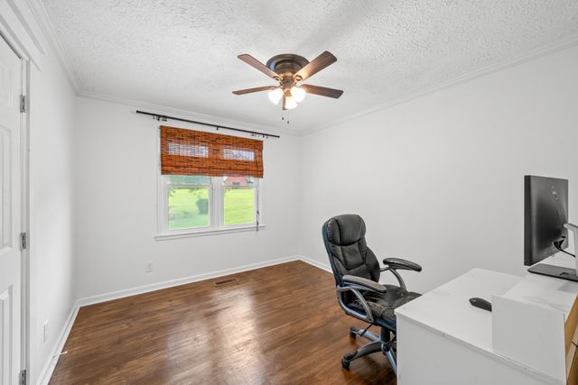 1017 Bell Mill Rd, Pelham, TN 37366