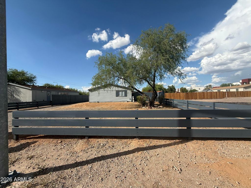 8320 E BROADWAY Road, Mesa, AZ 85208 — exterior