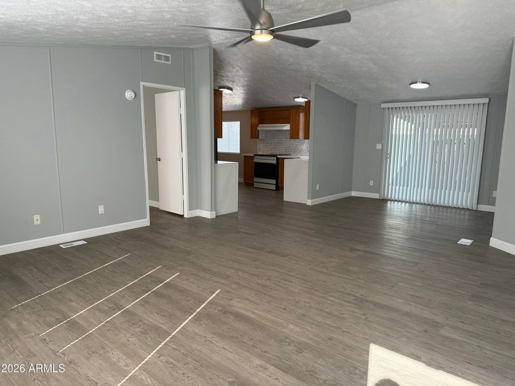 8320 E BROADWAY Road, Mesa, AZ 85208 — photo 2