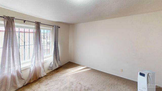 1320 Private Drive 18, Cordova, NM 87523
