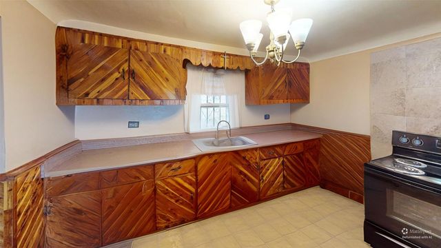 1320 Private Drive 18, Cordova, NM 87523