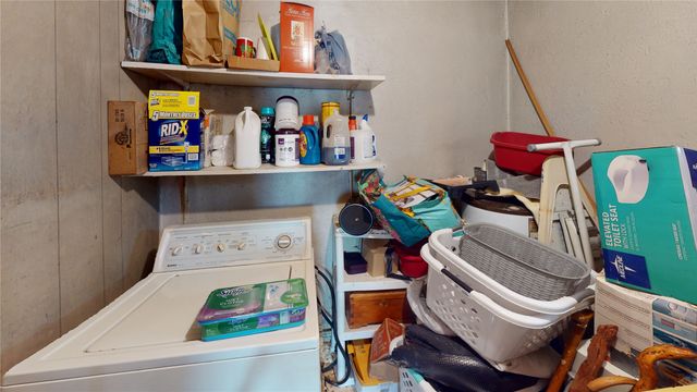 1320 Private Drive 18, Cordova, NM 87523