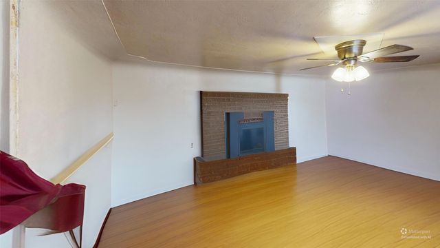 1320 Private Drive 18, Cordova, NM 87523