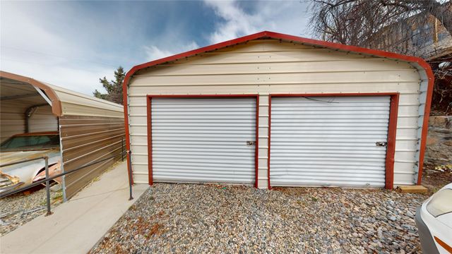 1320 Private Drive 18, Cordova, NM 87523