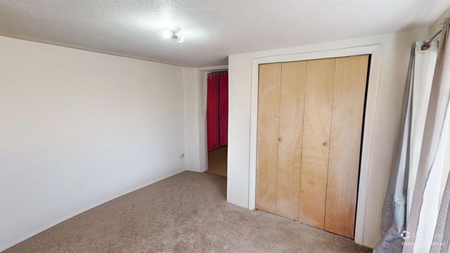 1320 Private Drive 18, Cordova, NM 87523