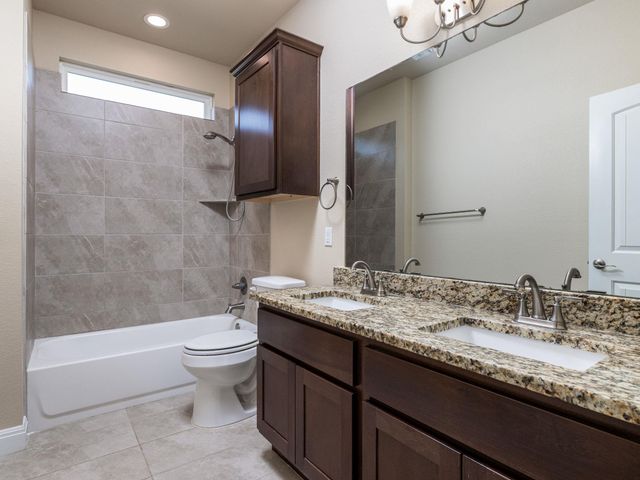 904 Central BLVD, Bertram, TX 78605