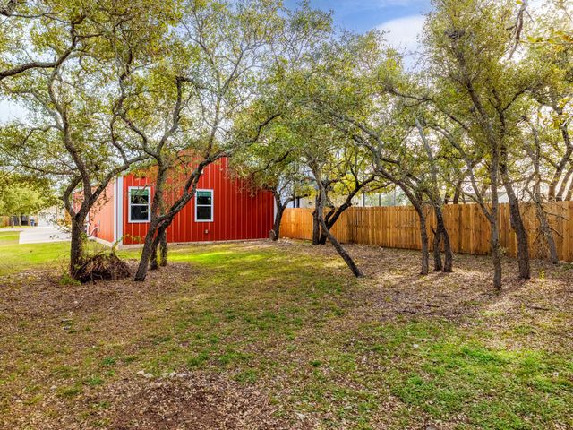 904 Central BLVD, Bertram, TX 78605