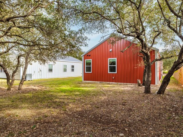 904 Central BLVD, Bertram, TX 78605