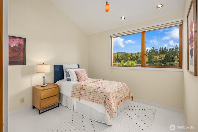 10403 NE Seaborn Road, Bainbridge Island, WA 98110