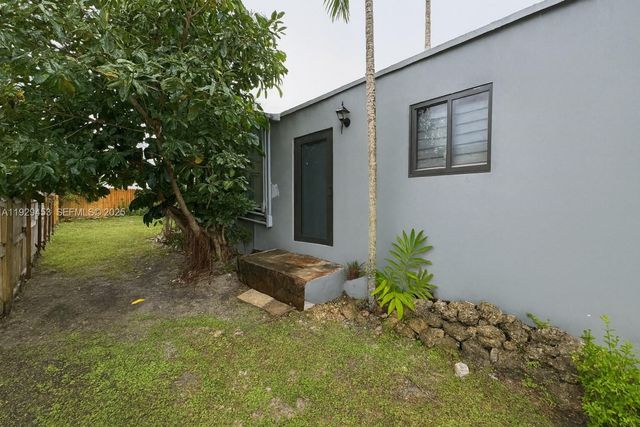 926 NW 59th St 3, Miami, FL 33127