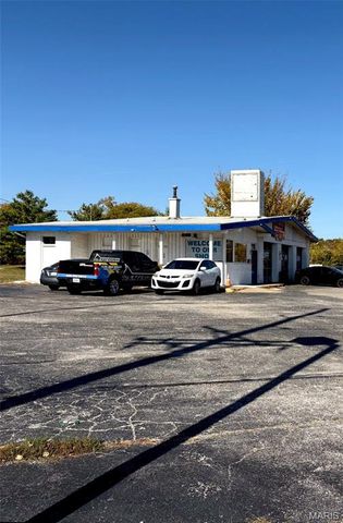 6053 N Lindbergh Boulevard, St Louis, MO 63042