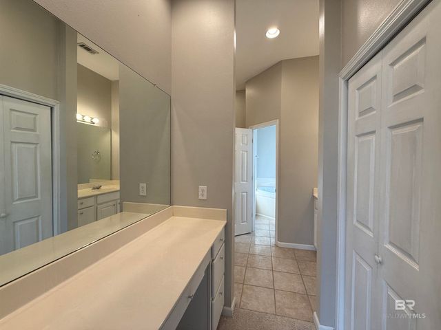 4 Yacht Club Drive 9, Daphne, AL 36526
