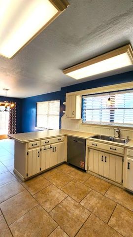 1445 Whippoorwill Drive, Choctaw, OK 73020