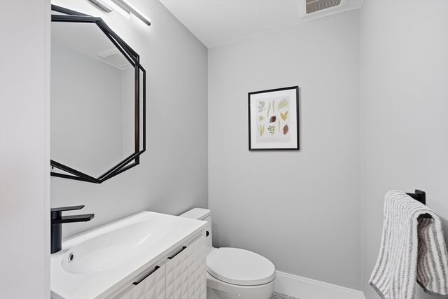 14 Maple St 14, Watertown, MA 02472