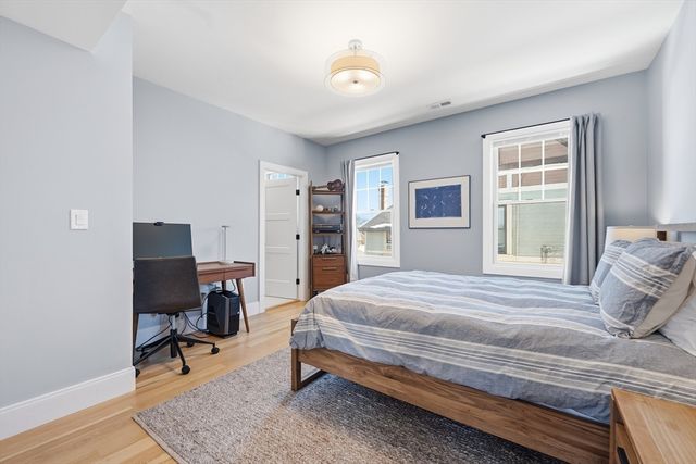 14 Maple St 14, Watertown, MA 02472