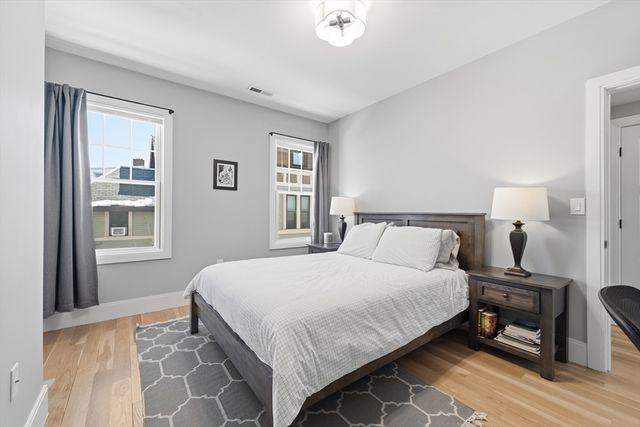 14 Maple St 14, Watertown, MA 02472