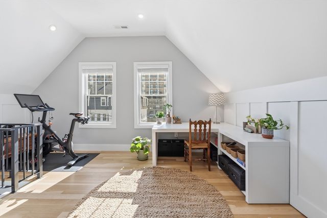 14 Maple St 14, Watertown, MA 02472