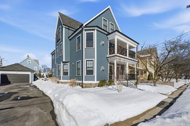 14 Maple St 14, Watertown, MA 02472