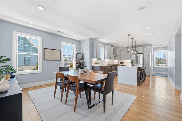 14 Maple St 14, Watertown, MA 02472