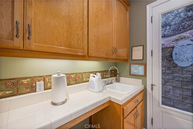 39818 Granite Ridge, Bass Lake, CA 93604