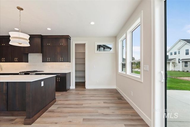 428 Hidden Mill Ct, Middleton, ID 83644