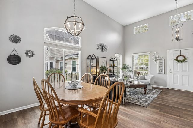 3070 Melbourne Lane, Lake In The Hills, IL 60156