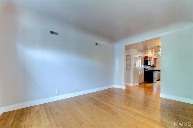607 Westgate Avenue E, University City, MO 63130