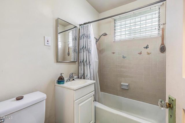 424 W Arbor Vitae Street, Inglewood, CA 90301