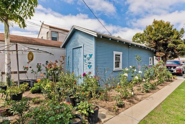 424 W Arbor Vitae Street, Inglewood, CA 90301