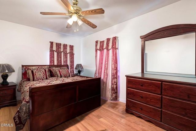 424 W Arbor Vitae Street, Inglewood, CA 90301