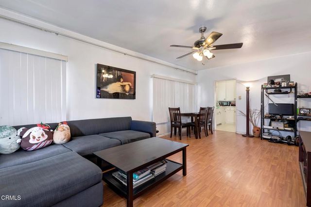424 W Arbor Vitae Street, Inglewood, CA 90301