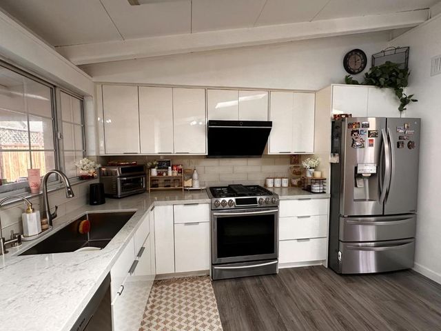 1130 Breezewood Court, Sunnyvale, CA 94089